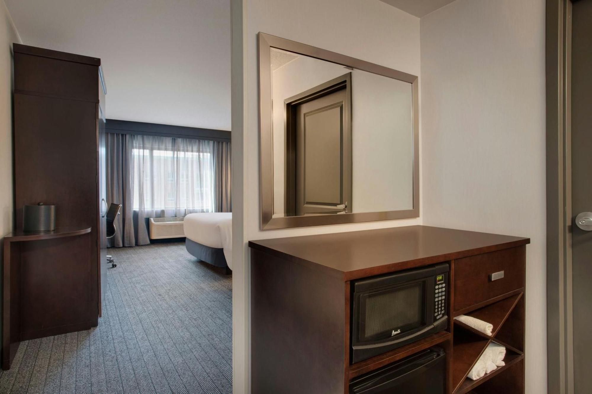 Courtyard Вустер Экстерьер фото